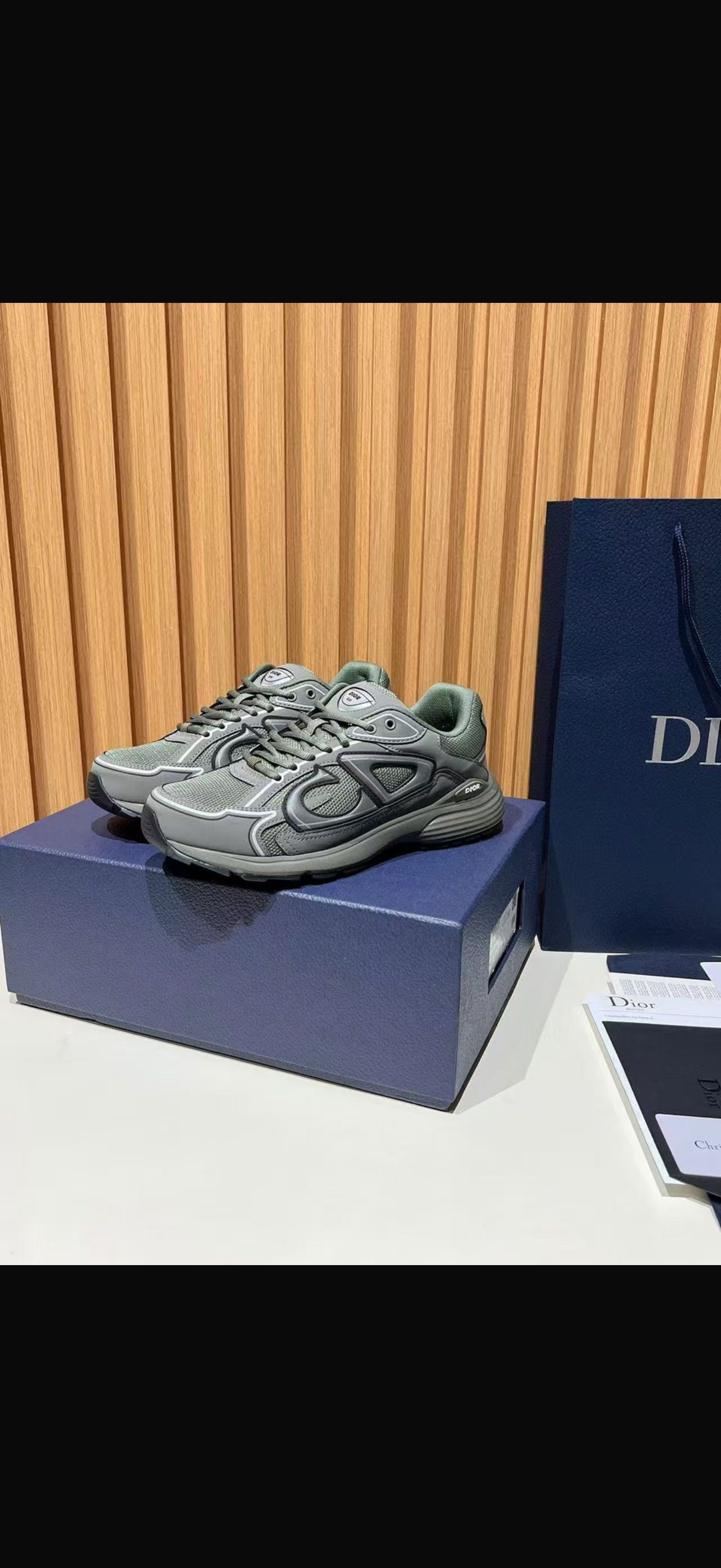 Dior B30 Bas Olive